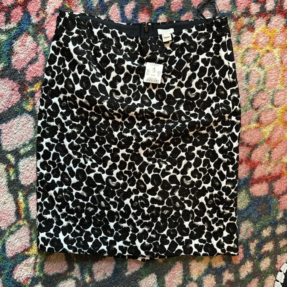 Black and white jacquard leopard pencil skirt - NWT